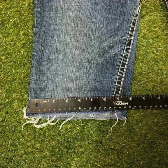 MEK DENIM USA Mykonos Distressed Blue Straight Leg Denim Short 30w - Picture 7 of 11